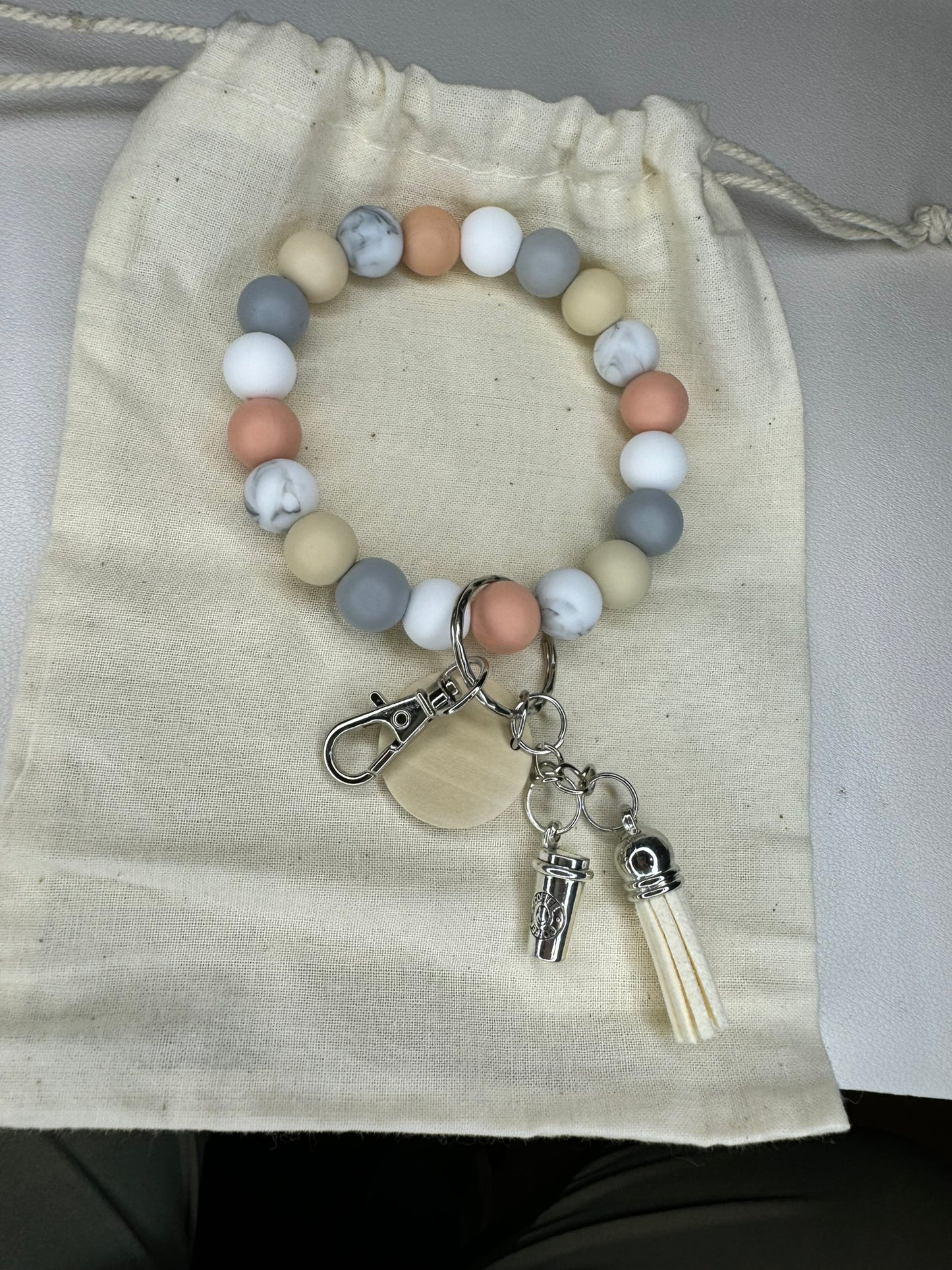 EASTER WATER BOTTLE AND SILICON BEAD WRISTLET GIFT SET