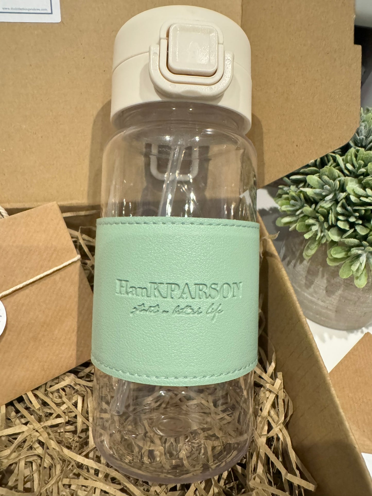 EASTER WATER BOTTLE AND SILICON BEAD WRISTLET GIFT SET