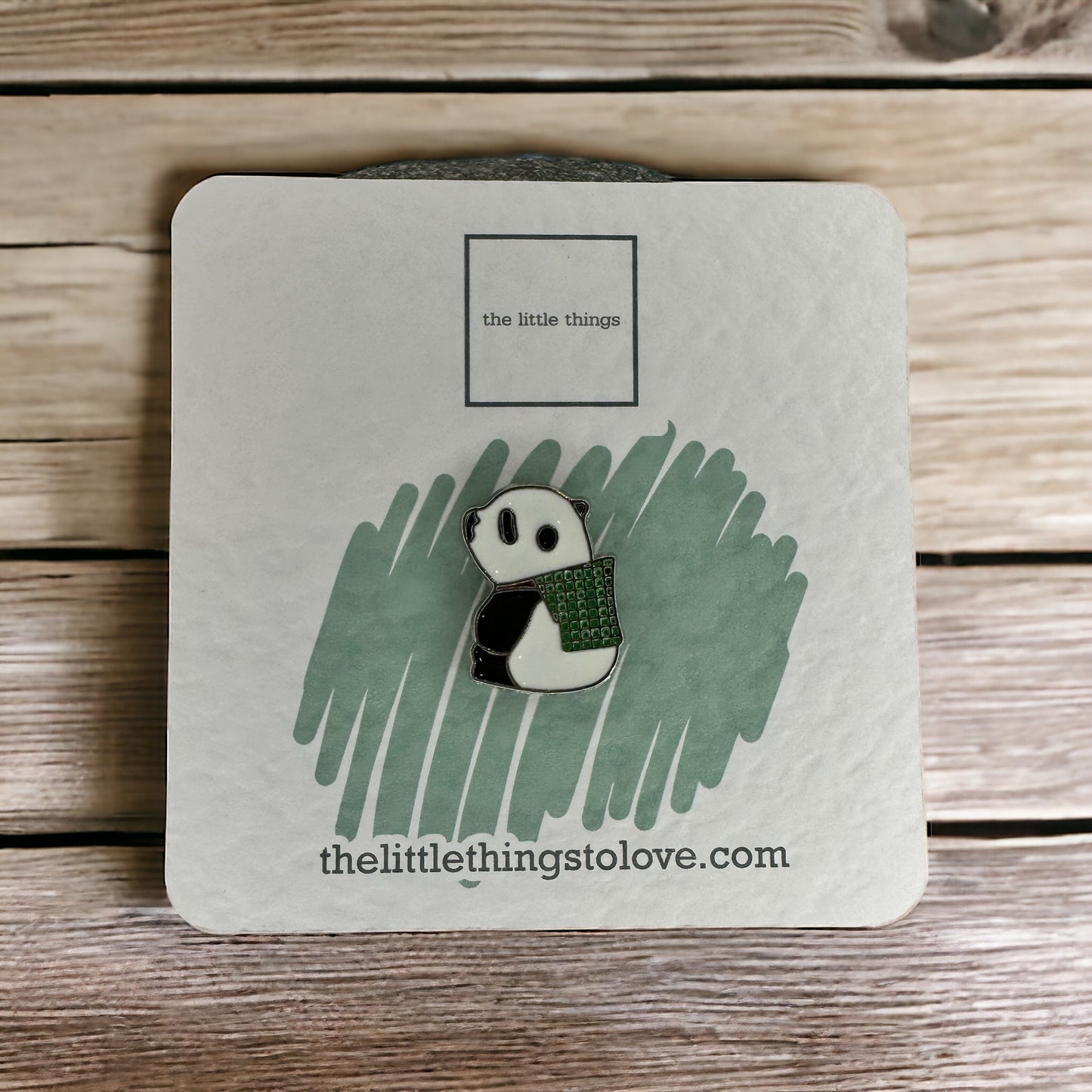 Enamel pin - PANDA