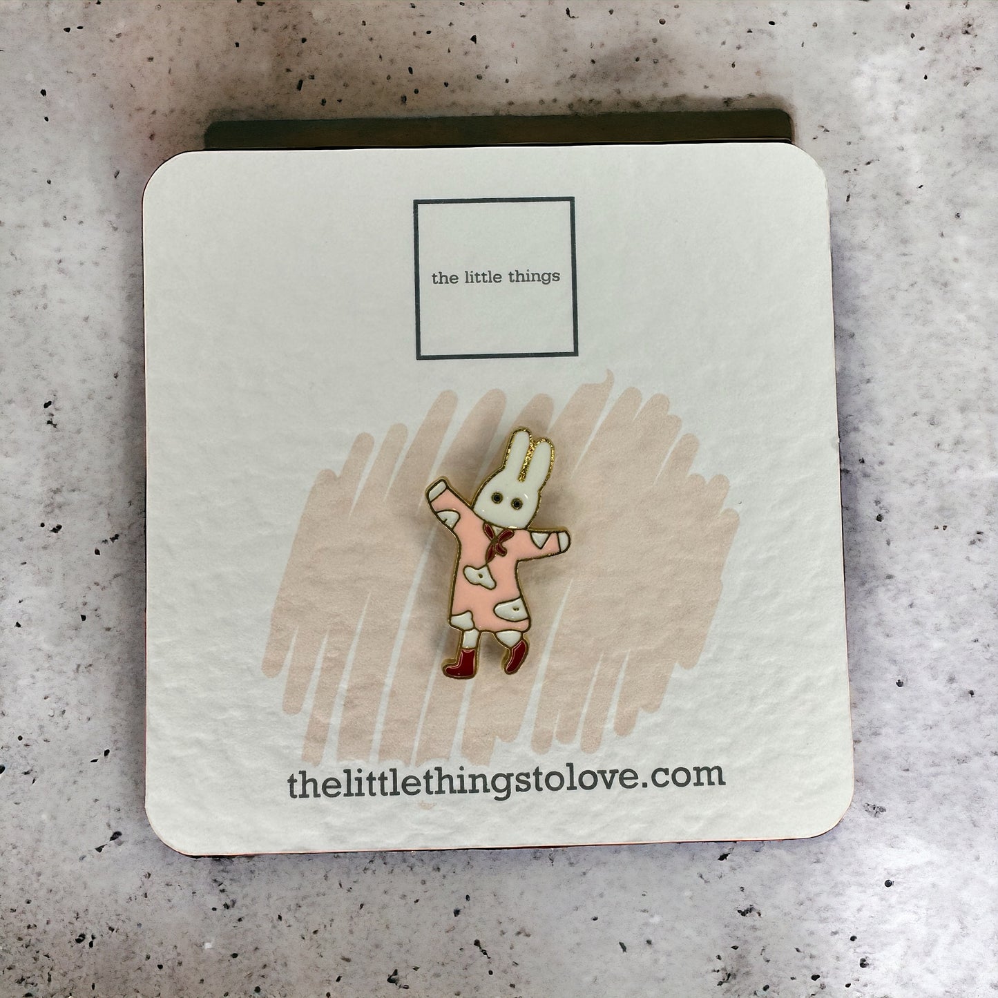 Enamel pin - LITTLE BUNNY